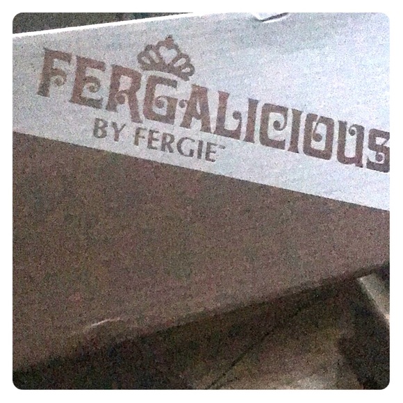 HP*Fergalicious! Fergie Snake skin print sandals🐍 - Picture 3 of 5